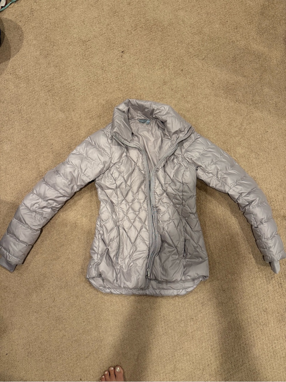 Athleta Light Gray Quilted Puffer Jacket